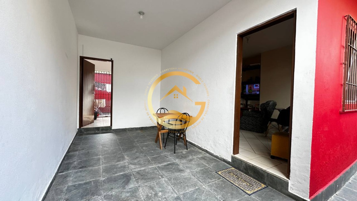 Casa à venda com 2 quartos, 150m² - Foto 3