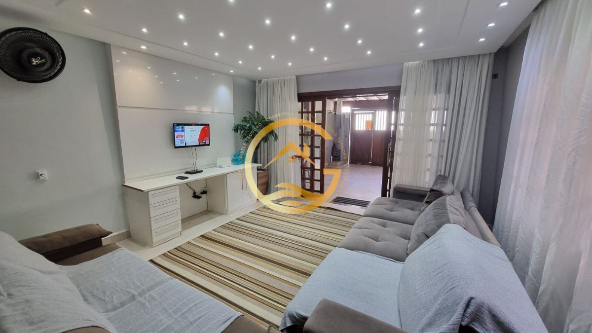 Casa à venda com 3 quartos, 150m² - Foto 1